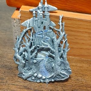 Jonette pin